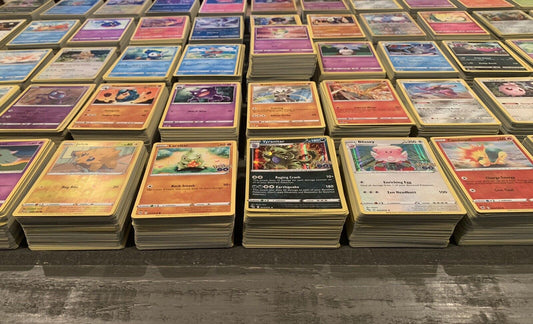100 Pokemon Cards - Bulk - Random